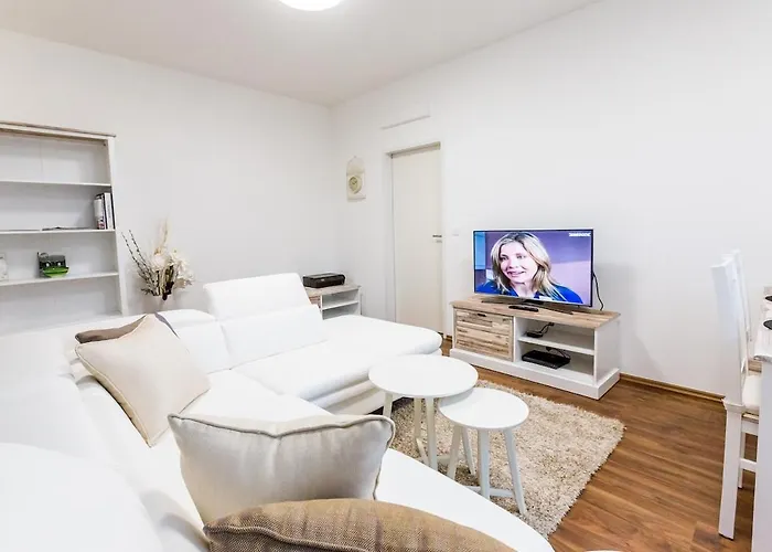 Mar - Simmering Apartment Vienna