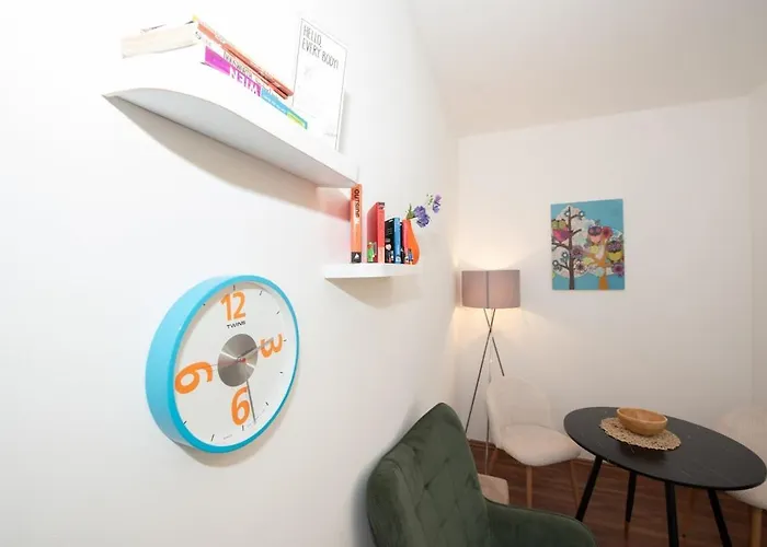 Mar - Simmering Apartment *
